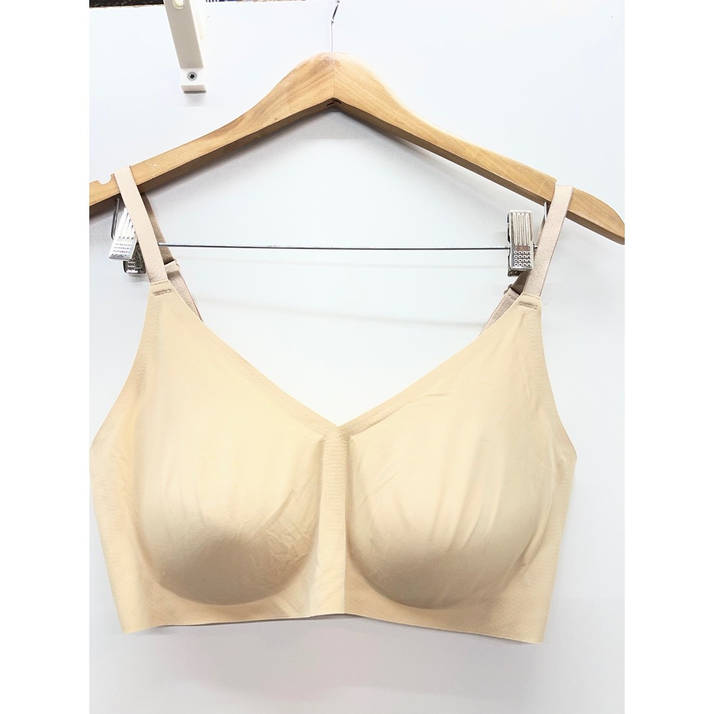 Calvin Klein Invisibles Wireless Bralette Beige Seamless V-Neck Bra QF1184